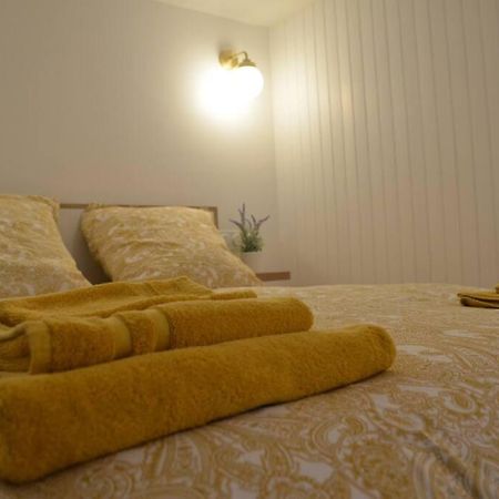 Charmant Appartement - Proche Chateau Cite Carcasona Exterior foto